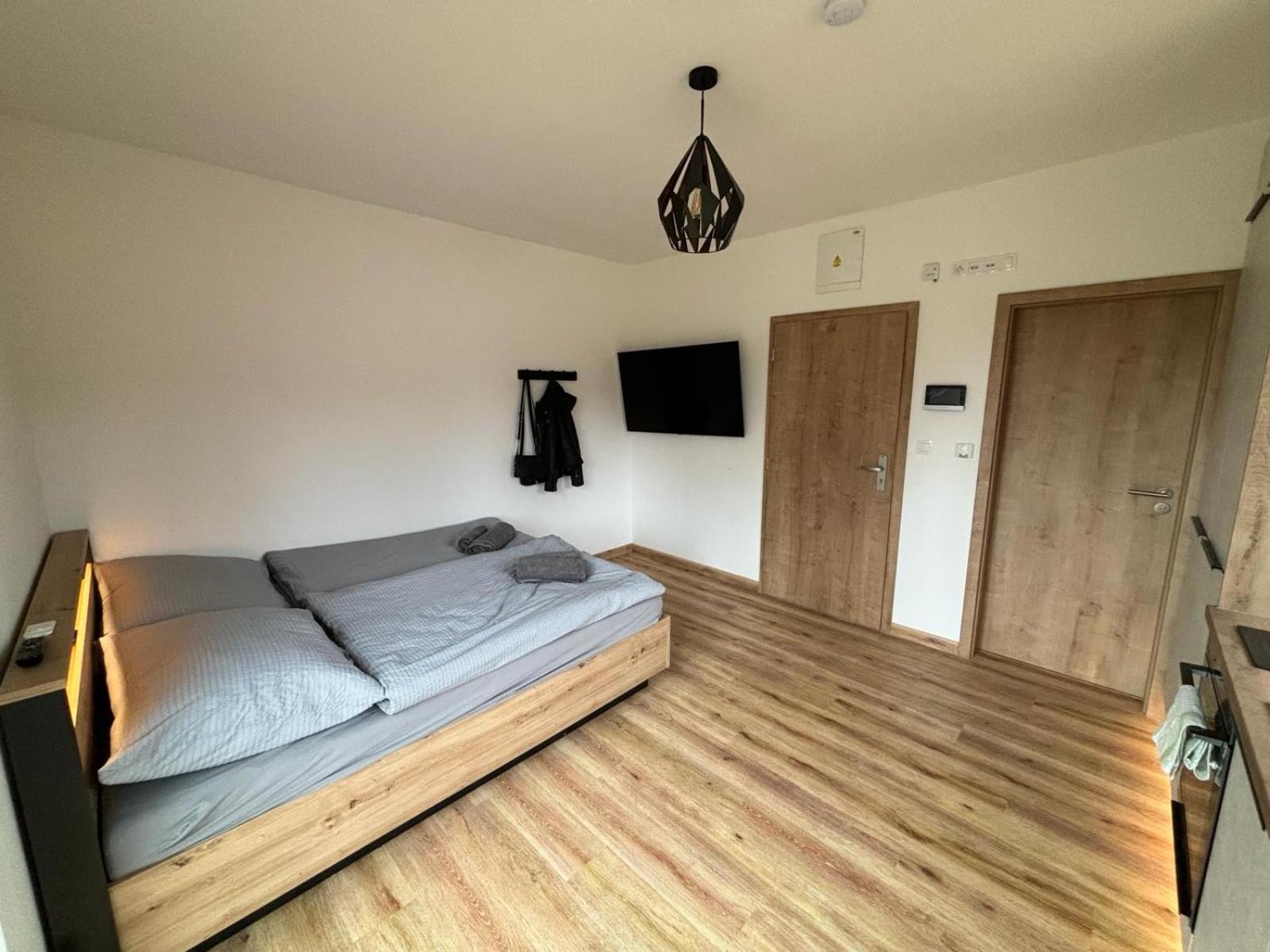 Apartmany U Plaze Lipna - Male Lipno Cerna v Posumavi Exterior photo